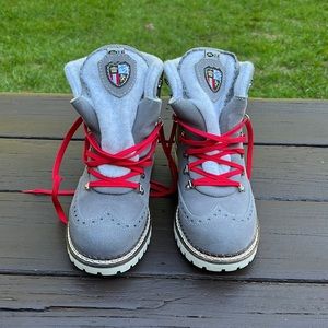 New Italia Shoes- gray boots, size 39.